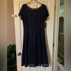 NWT “SLNY” Navy sequin size 16 Macys retailed at $129